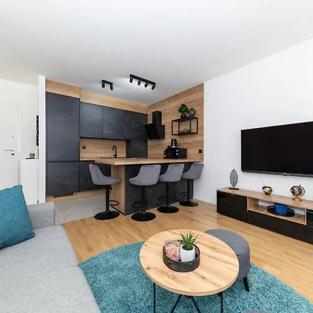 Bella Notte By Belmont Realty