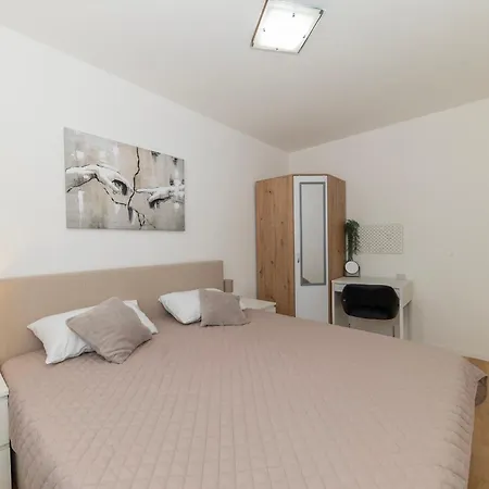Bella Notte By Belmont Realty 자다르